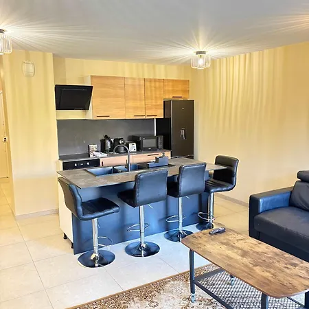 Le Ciel De Fabron Piscine Et Tennis Апартаменты