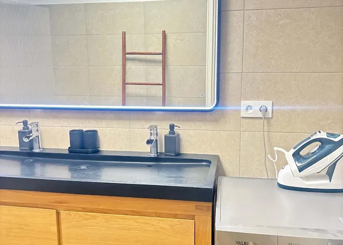 Le Ciel De Fabron Piscine Et Tennis Апартаменты