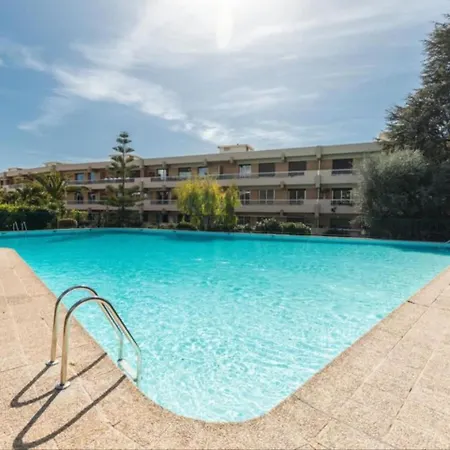 Le Ciel De Fabron Piscine Et Tennis