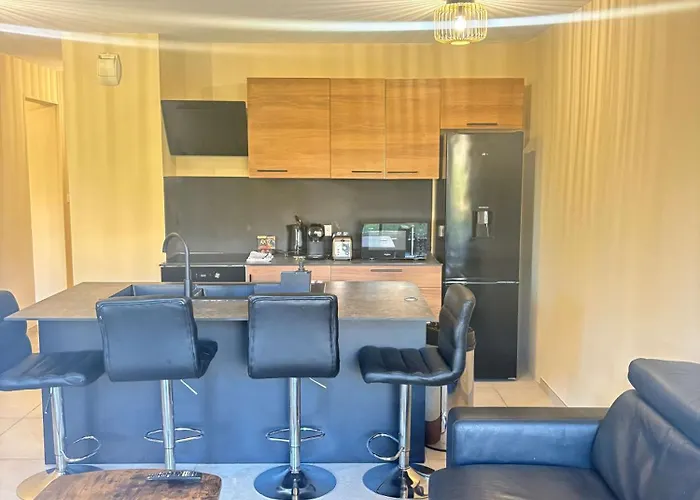 Le Ciel De Fabron Piscine Et Tennis Nizza